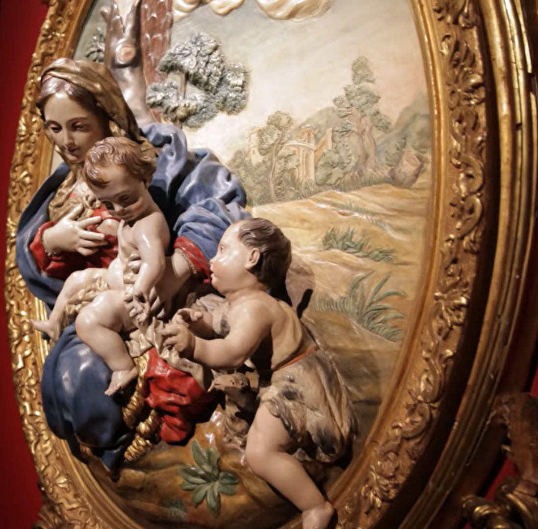 Medall�n de la Virgen de la Leche obra de Francisco Salzillo siglo XVIII
